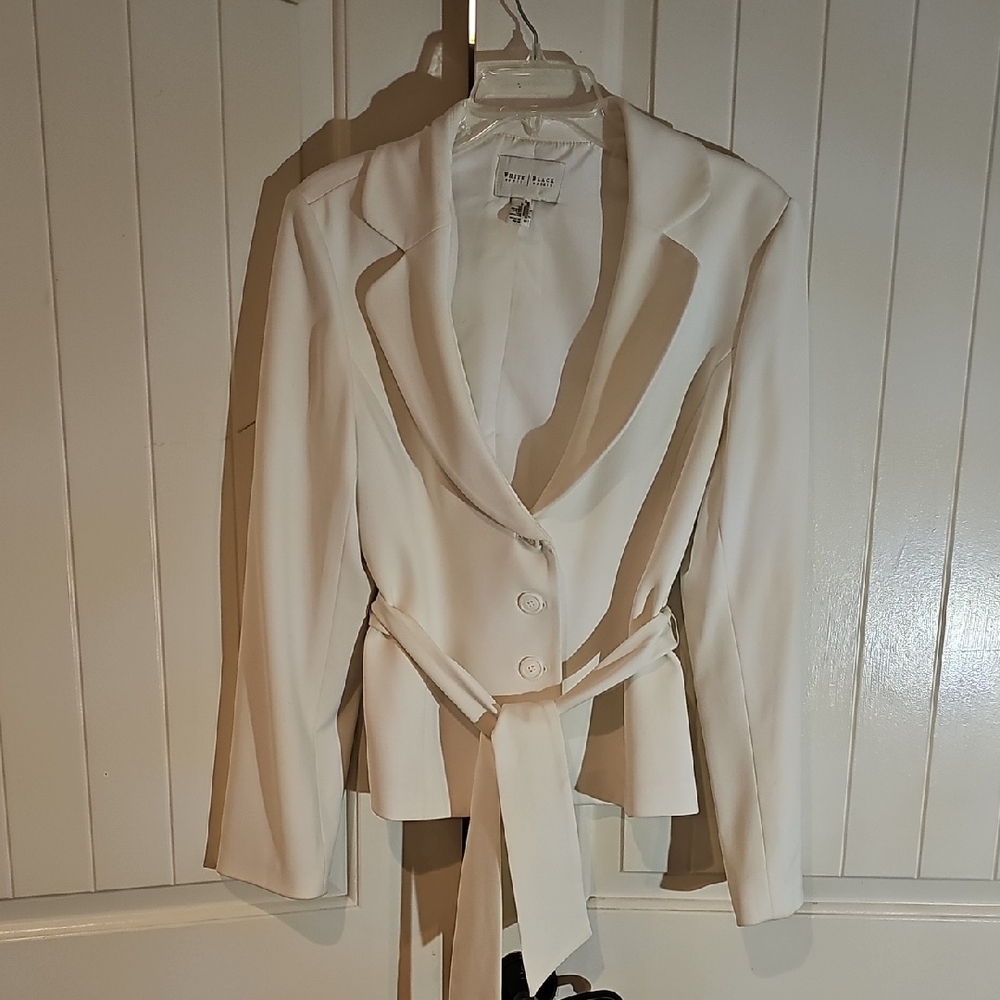 White House Black Market White Wrap Blazer with Tie Waist